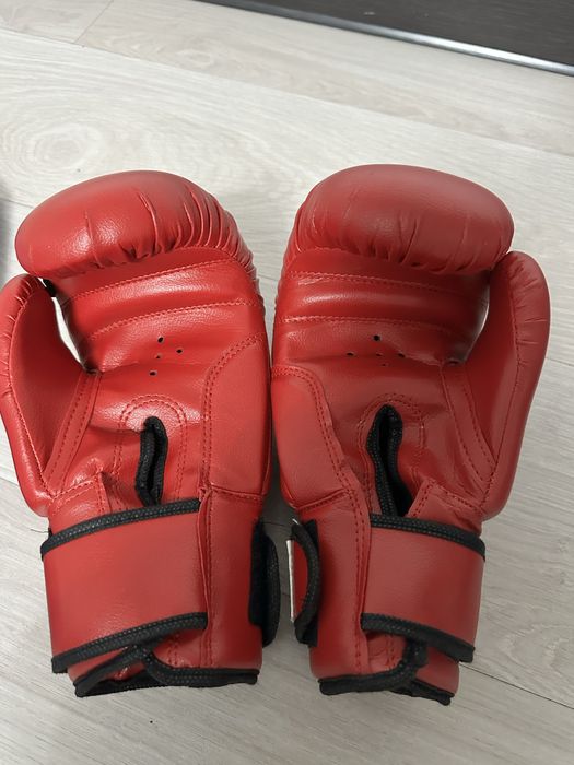 Продам вещи для бокса 6000тг