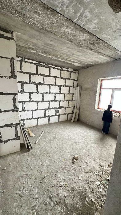 Продаётся 2х комн квартира на 4 этаже Ор-р Нурафшон