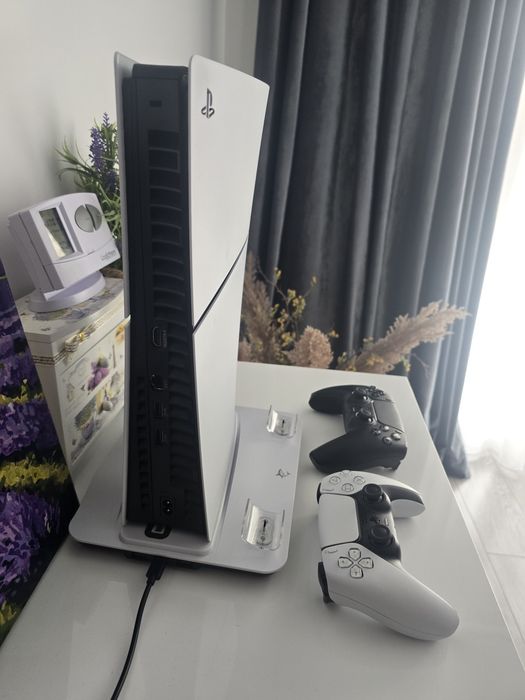 Ps5 slim digital+controllere(garantie2 ani)