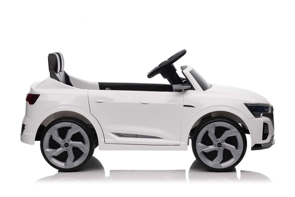 Masinuta electrica pentru copii Audi SQ8 2x 35W 12V MP3 player #white