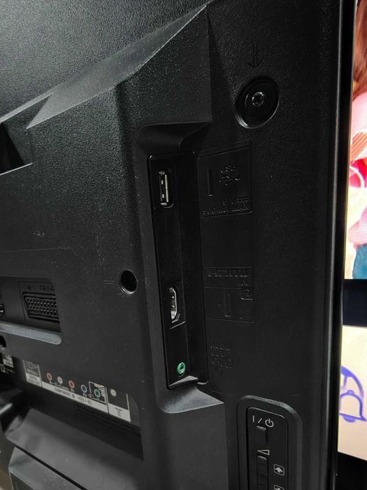 Телевизор Sony Bravia KDL-40R450C