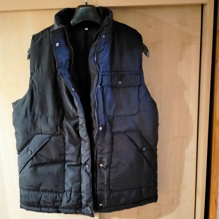 Безрукавка- жилет.