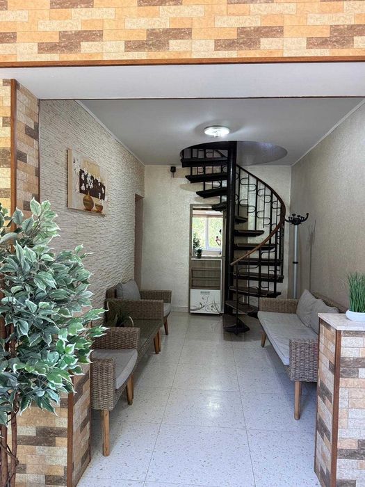 vand casa parter + mansarda