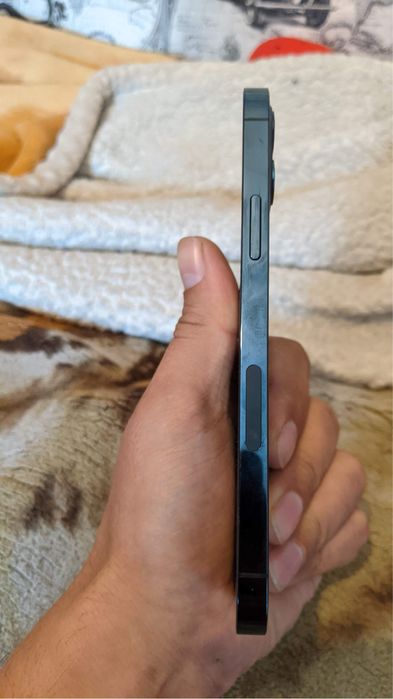 Продам iPhone 12 Pro