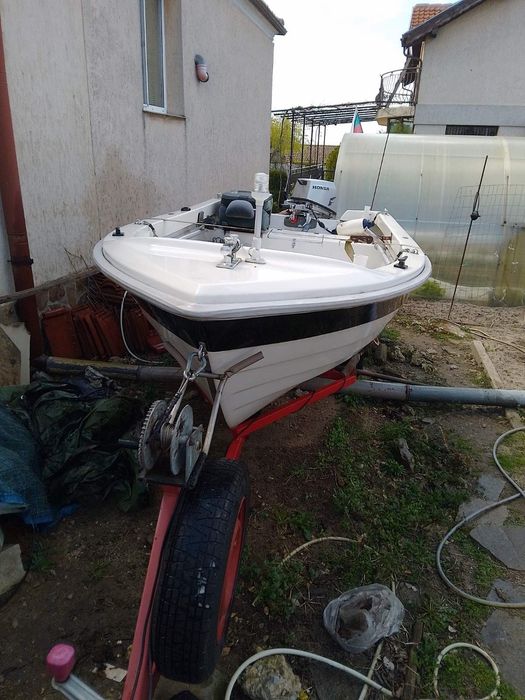 Лодка VARAN 4.10