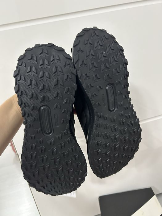 Adidas marimea 36 ( interior 23 cm)