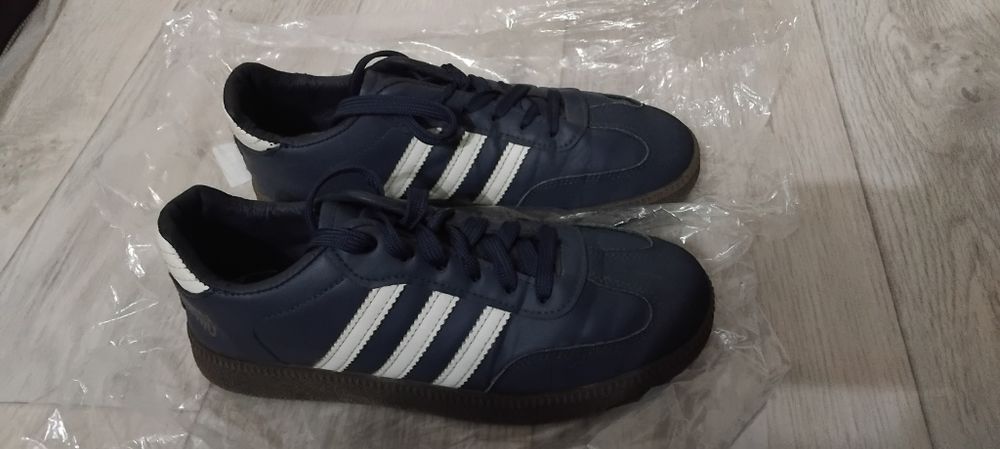 Продам кеты на девочку