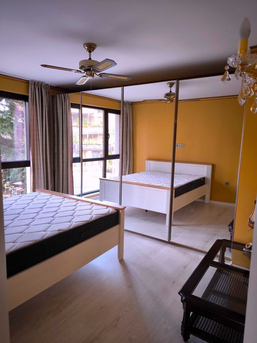 Дава се под наем Тристаен апартамент в Бургас, Център - 76 кв.м за 700 € - Снимка #9