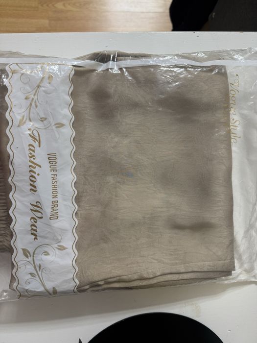 Продам женский костюм