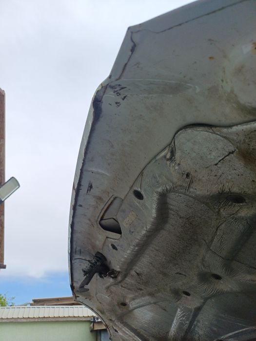Срочно продам капот