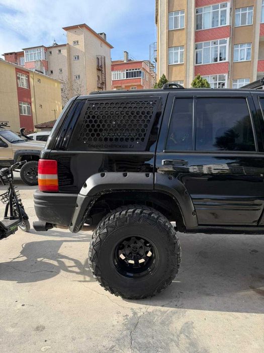Уширители / Раздувки за калници Grand Cherokee ZJ (1992 – 1998)