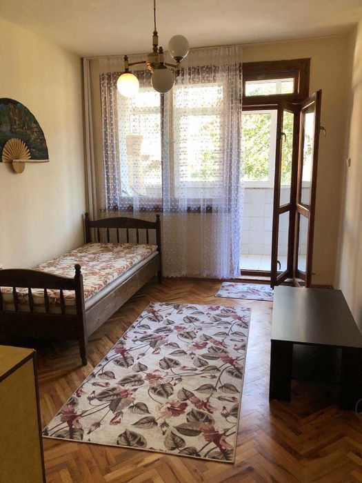 Дава се под наем Тристаен апартамент в Бургас, Център - 100 кв.м за 450 € - Снимка #3