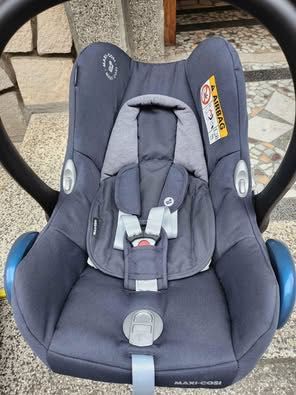Maxi-Cosi Стол за кола и база