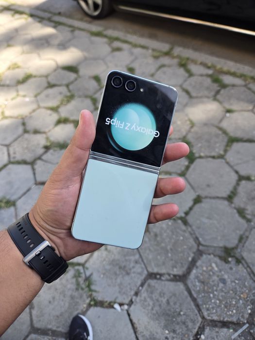 Samsung  galaxy zflip макет