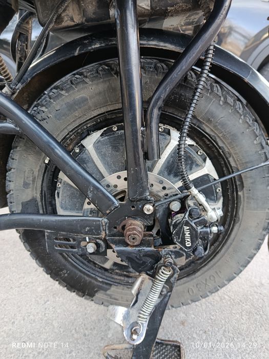 Monster skuter elektrovelik