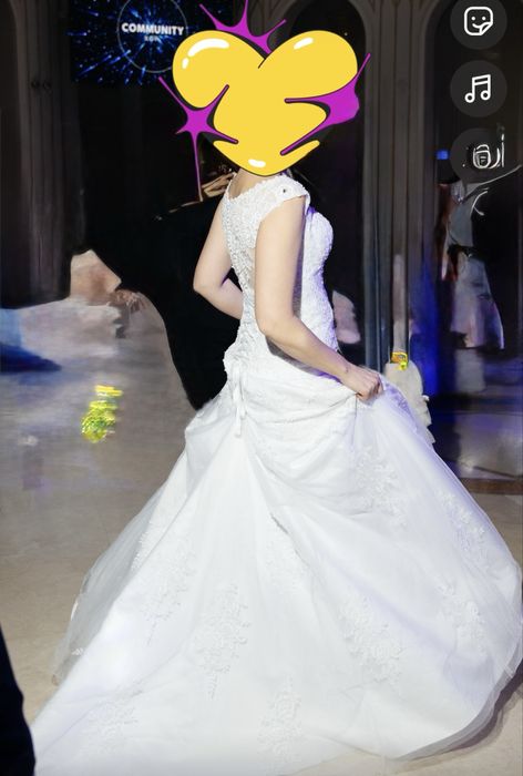 Свадебное платье со шлейфом