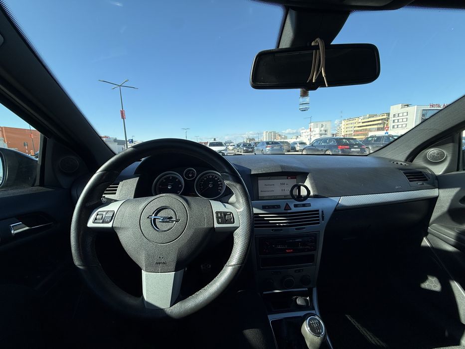 Opel Astra H GTC