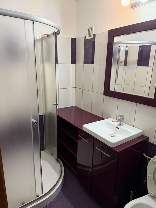 Inchiriez garsoniera in regim hotelier