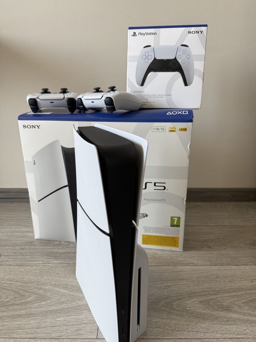PlayStation 5 slim (disk edition) 1TB + 2 контролера и Fc26 и гаранция