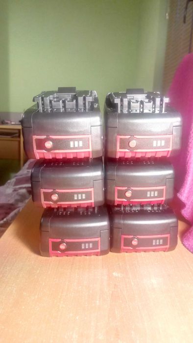 Продавам нови батерии Bocsh 18 волта 5ah