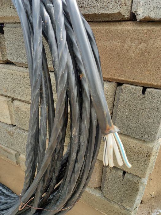 Кабель трёхфазный