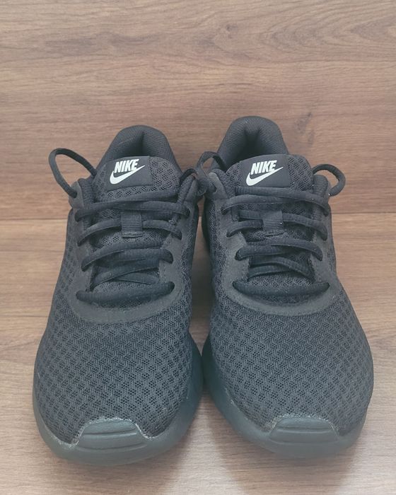 Nike/оригинални детски маратонки-36номер