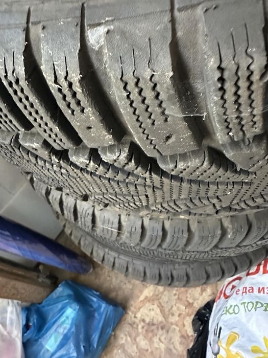 Продавам Зимни гуми