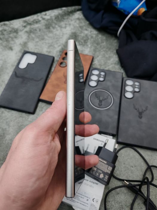 Samsung S24 Ultra много добро състояние