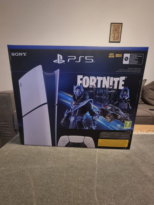 Playstation 5 slim digital in garantie pana in 11/2028