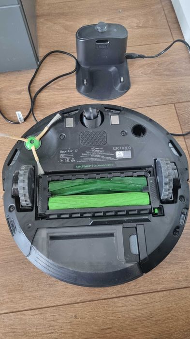 Прахосмукачка робот iRobot Roomba i7