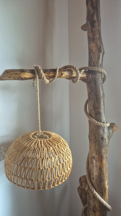 Lampa/lampadar din lemn