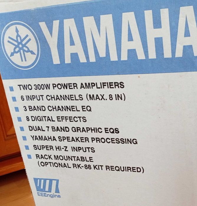 Yamaha EMX 66m пулт мишпулт с стъпало 2х300 вата