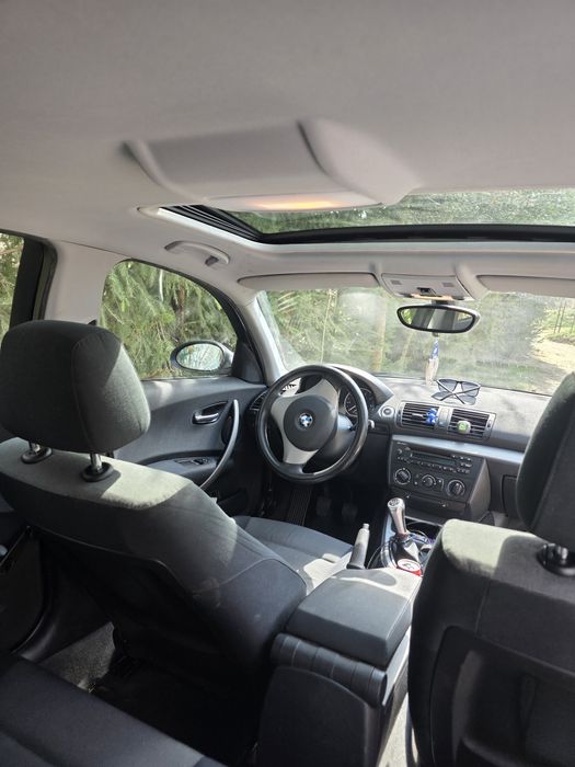 Vand bmw 118i, stare foarte buna de functionare