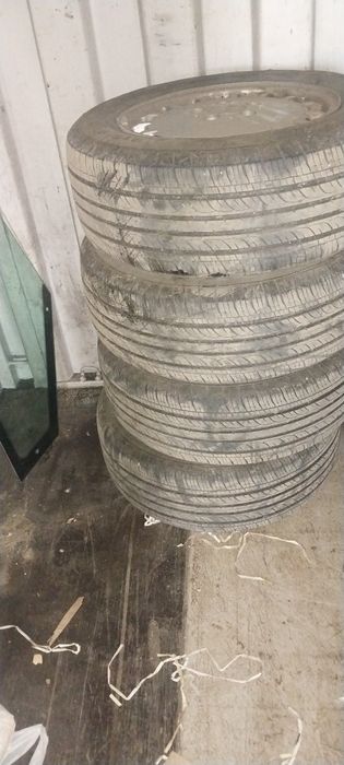 Диски с резиной на мерседес