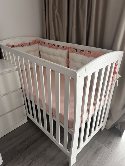 Patut bebe + saltea + aparatori