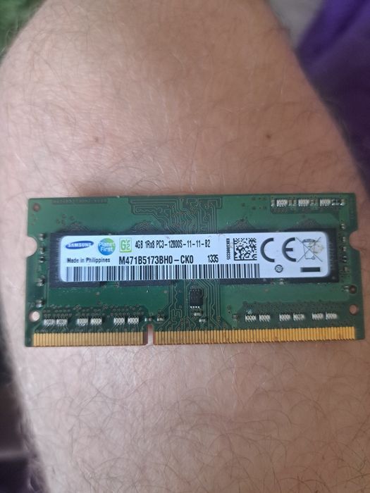 Оперативная память Samsung 4GB DDR3L 1600MHz (PC3L-12800S)