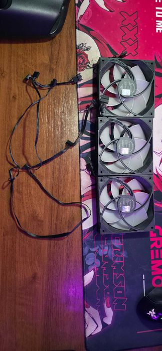 Вентиляторы Thermalright и Thermaltake для корпуса