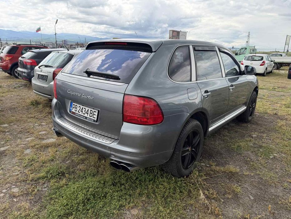 Porsche Cayenne 4500 turbo