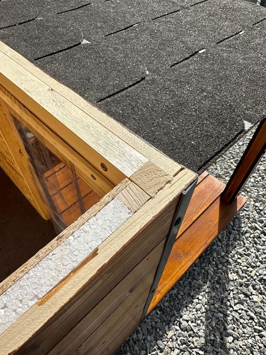 Cușcă pentru câine de lux cu terasă și acoperiș plat/încălzire