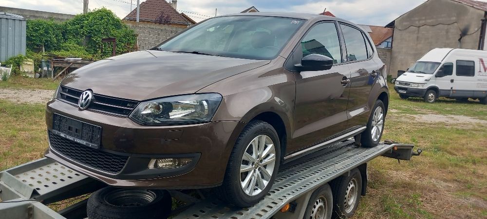 VOLKSWAGEN Polo 2012 — imagine 3