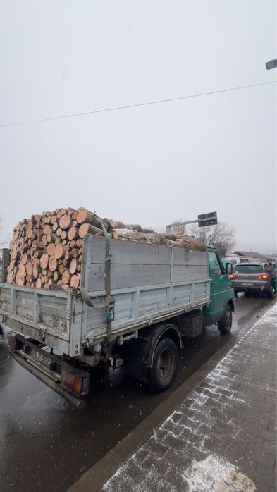 Vand lemne taiate butuci aduse acasa