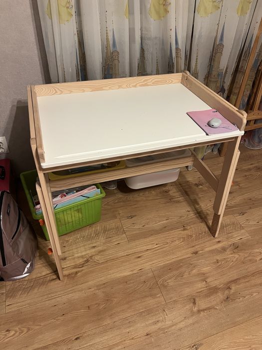 Детско бюро с две нива IKEA