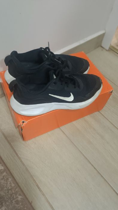 Оригинални Маратонки NIKE 37.5