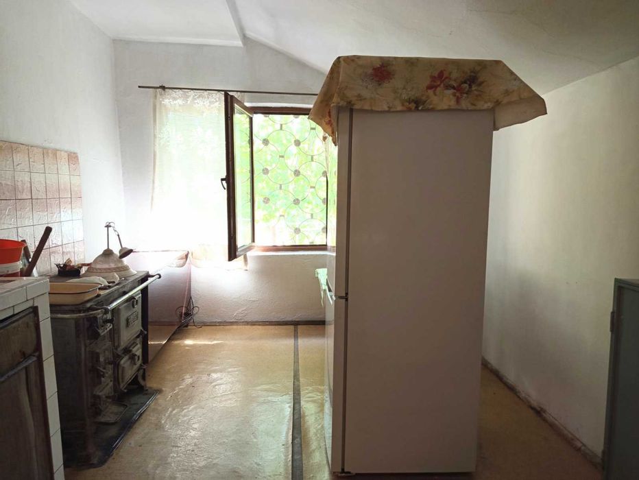 Продава се Къща в Казанлък - 100 кв.м за 1377 €/кв.м - Снимка #4