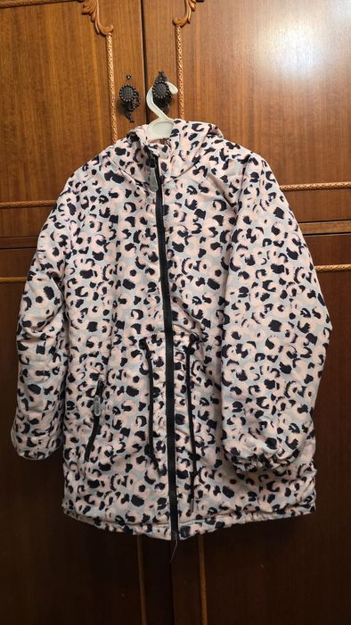 Продам детские демисезонные куртки