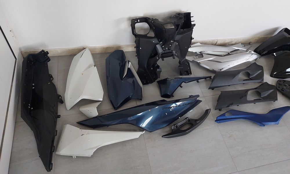 Пластмаси за Honda sh 2015 / Forza 125 300 пластмаси honda sh Mode