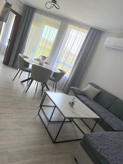 Продава се Тристаен апартамент в София, Витоша - 97 кв.м за 3 €/кв.м - Снимка #1