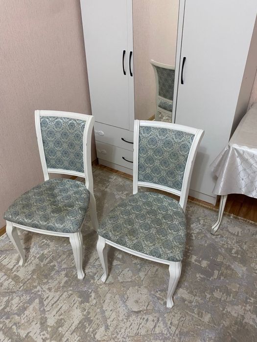 Продам стол со стульями