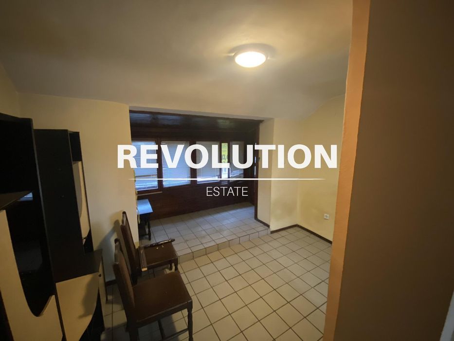 Продава се Двустаен апартамент в Варна, Зимно кино Тракия - 65 кв.м за 1293 €/кв.м - Снимка #6