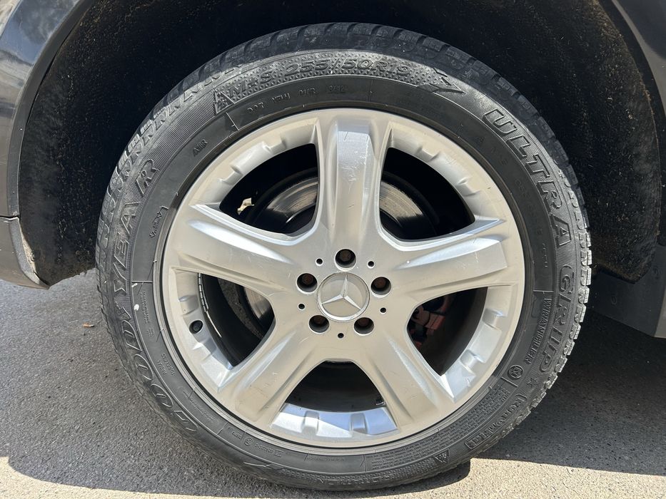 Vand sau schimb jante R19 Mercedes